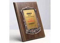 Anıt Ahşap Kalkan Plak 930 Gram Özel Tasarım Metal Dekorasyon Ödülleri